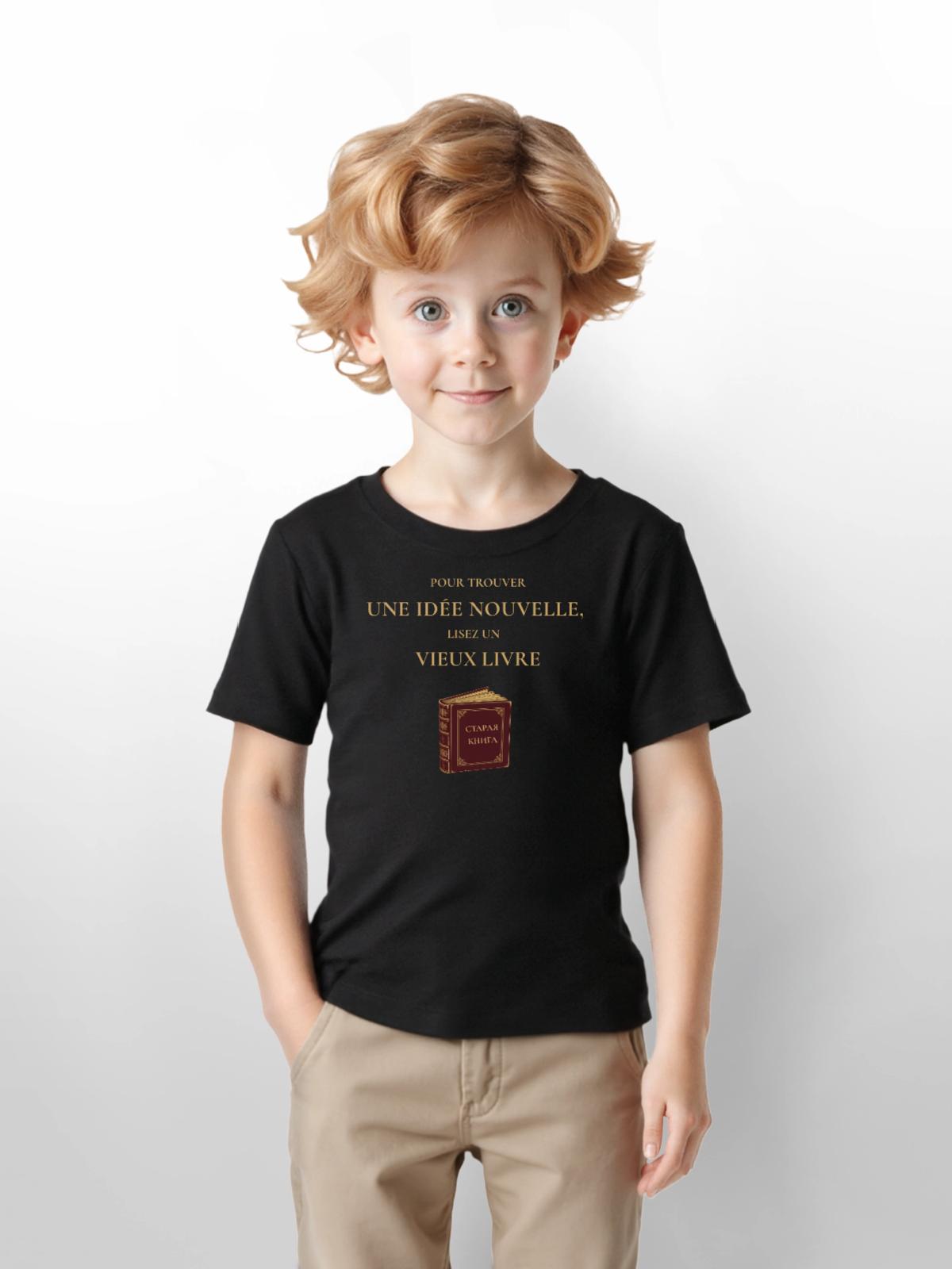 T-shirt enfant noir : « Pour trouver une idée nouvelle, lisez un vieux livre » et le livre marqué СТАРАЯ КНИГА