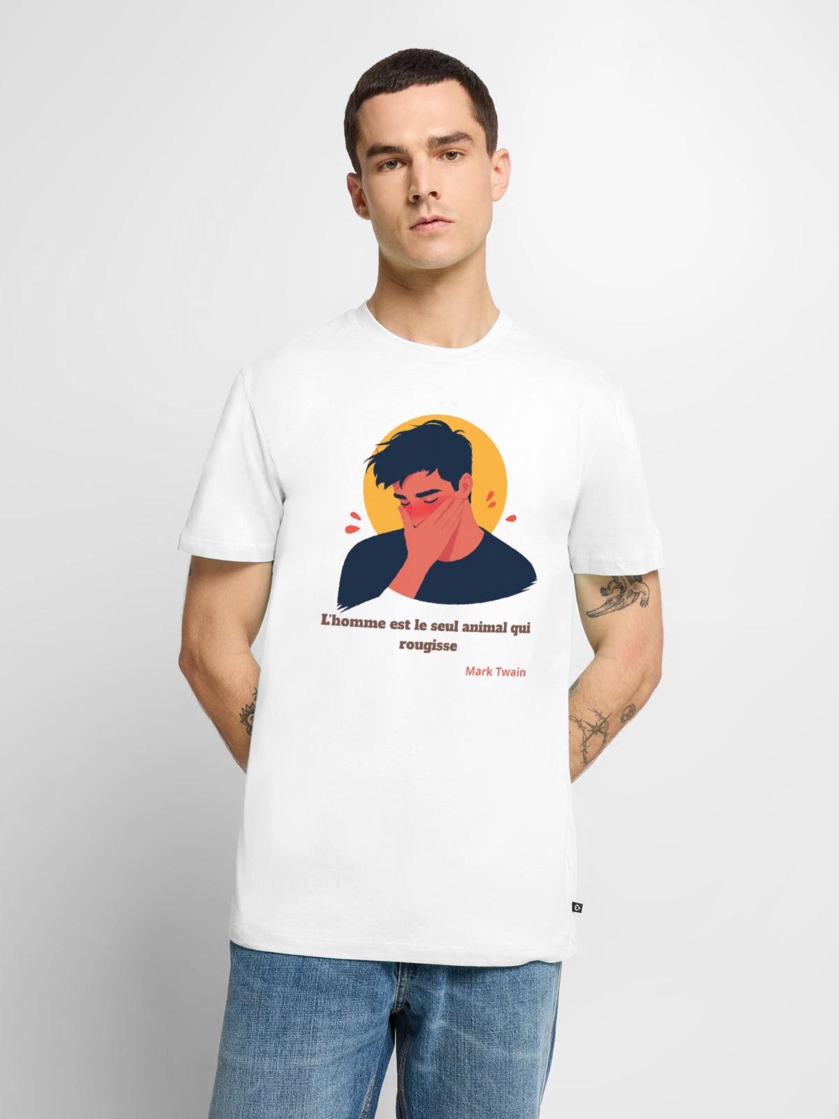 T-shirt blanc : un visage rougissant et la citation « L’homme est le seul animal qui rougisse », signée Mark Twain
